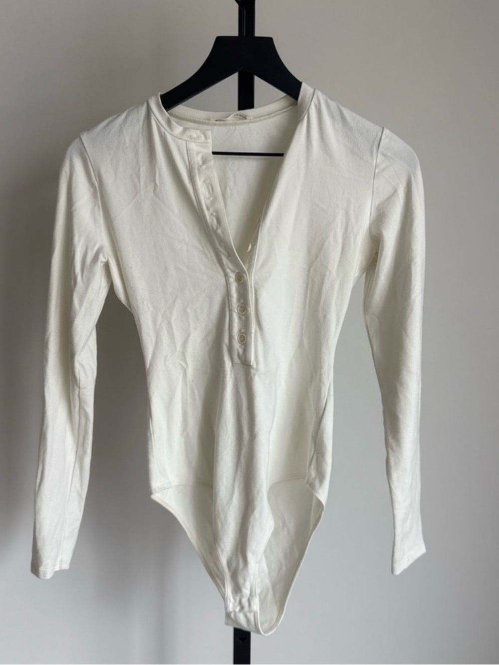 Reformation cream long sleeve bodysuit XS